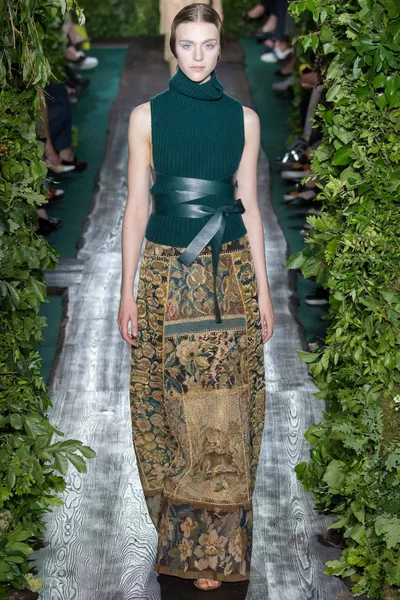 Look 42